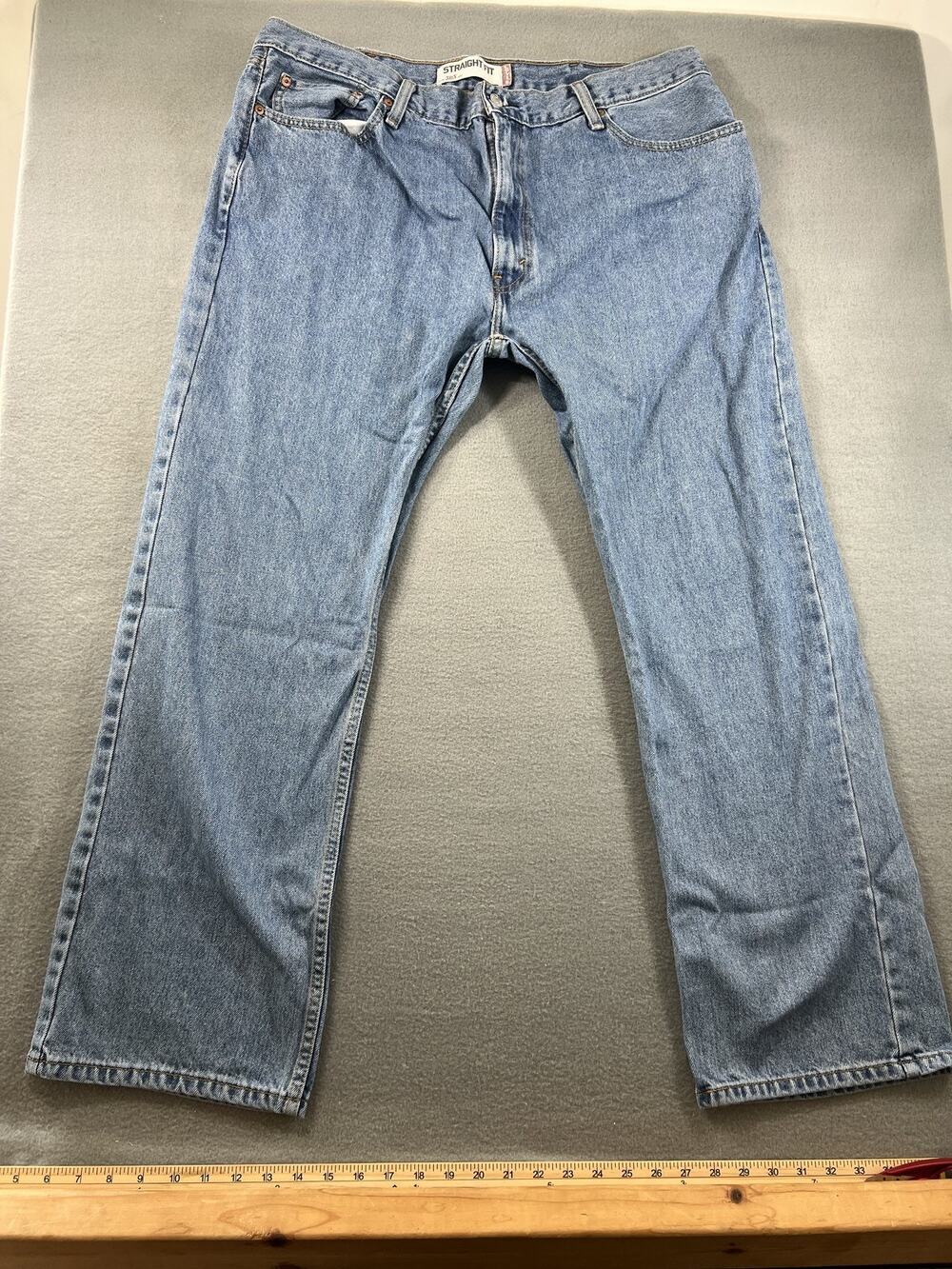 Levi's 505 Men's Relaxed Fit Jeans Stonewash Blue Size 40x30 Classic Style